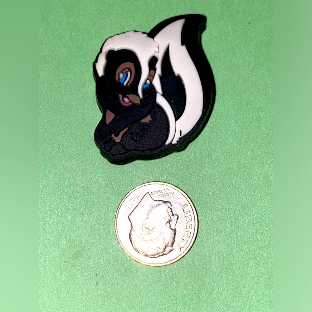 (10 for $15) Bambi Flower Blossom Skunk 🦨 Crocs Shoe Charms